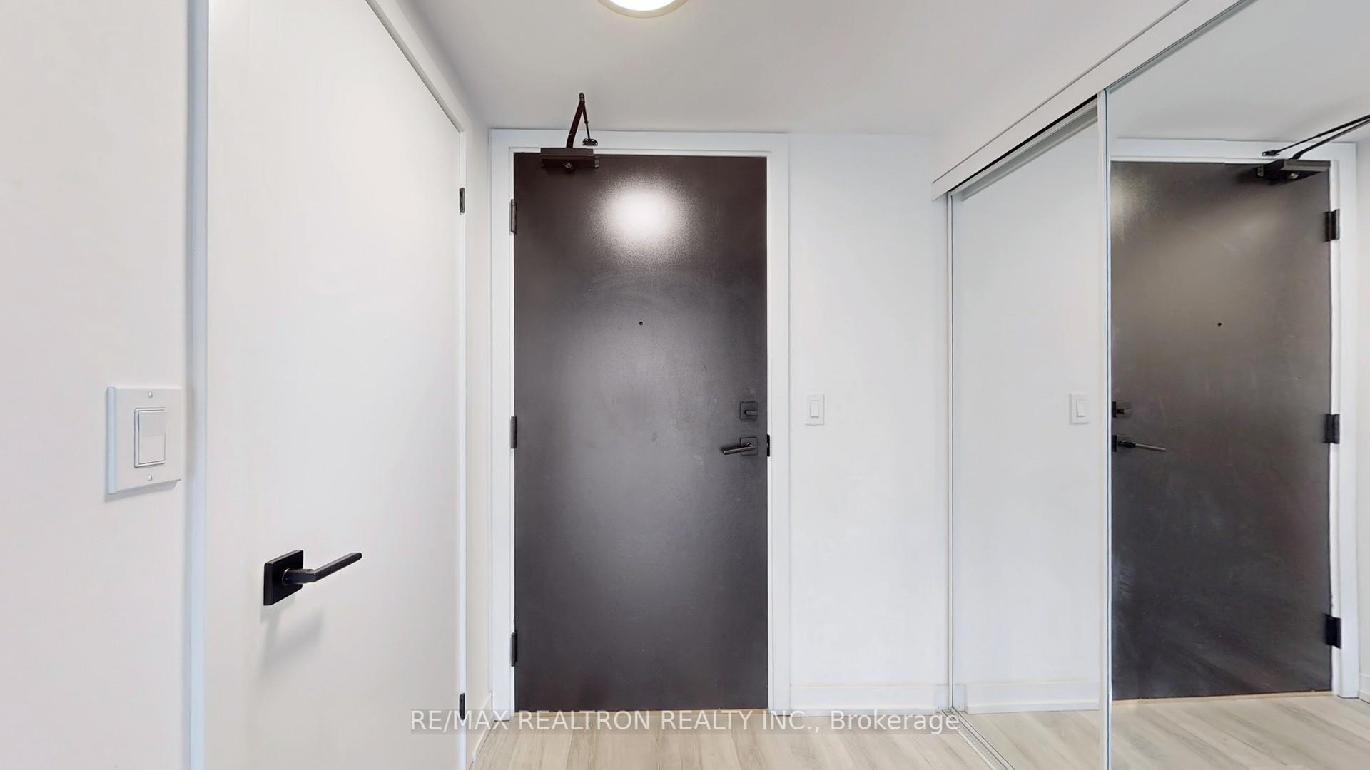 1 Bedroom Condo at 2 Augusta, Toronto For sale