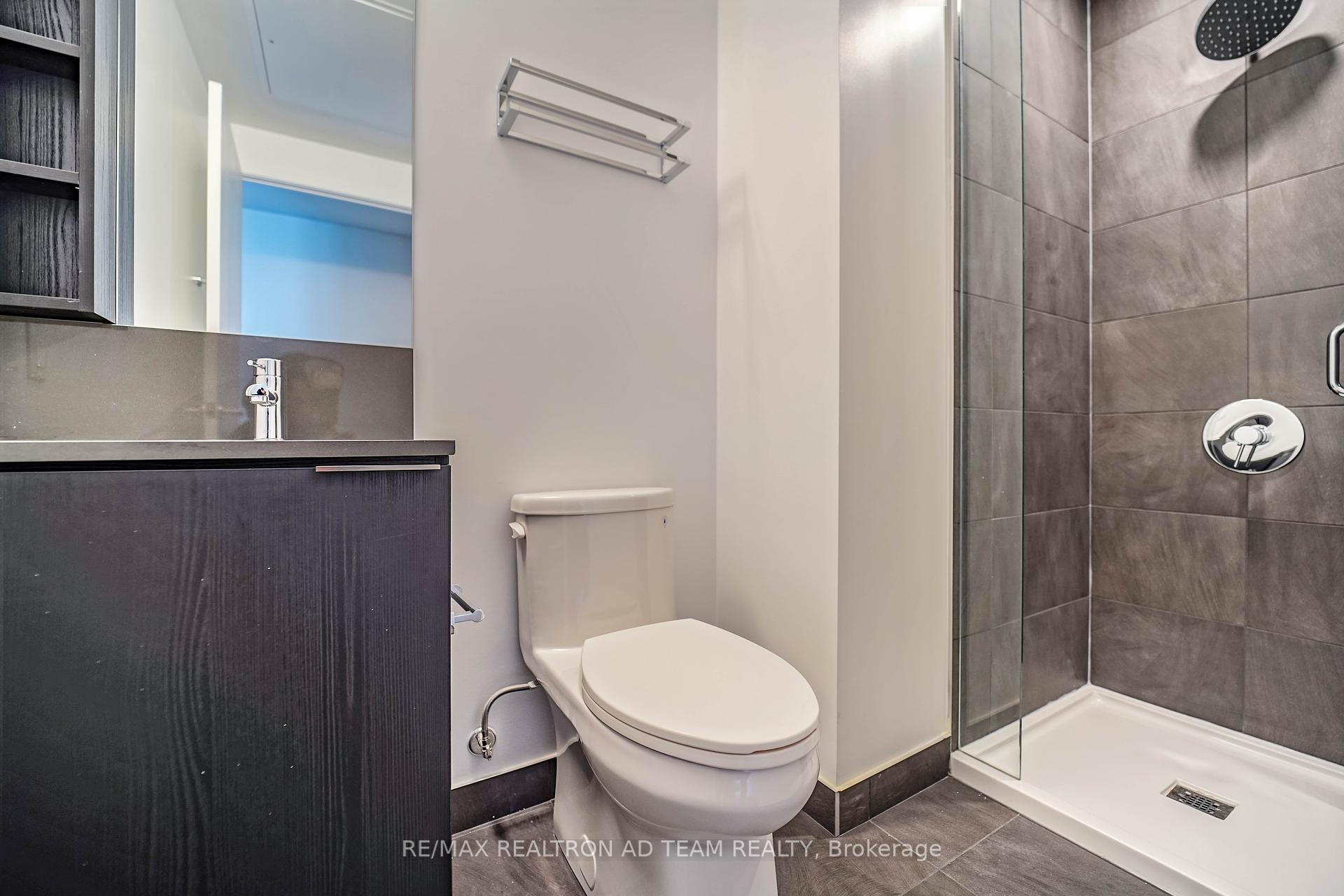 1 Bedroom Condo at 1000 Portage, Vaughan For sale