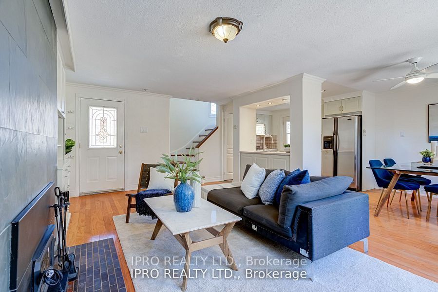 239 Bicknell Avenue