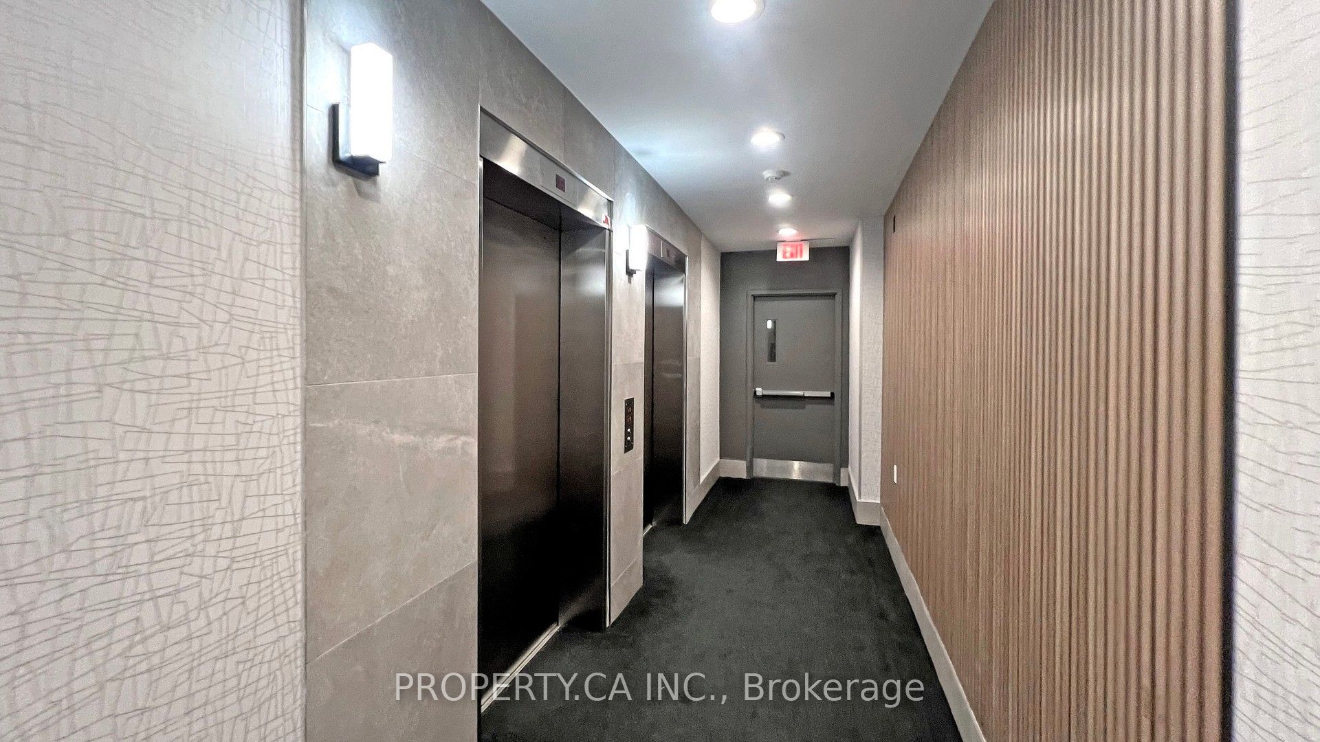 140 Bathurst Street, #Ph02