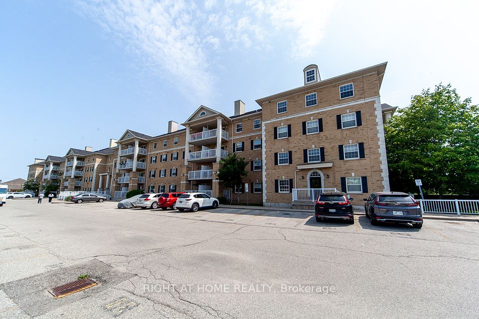 7428 Markham
