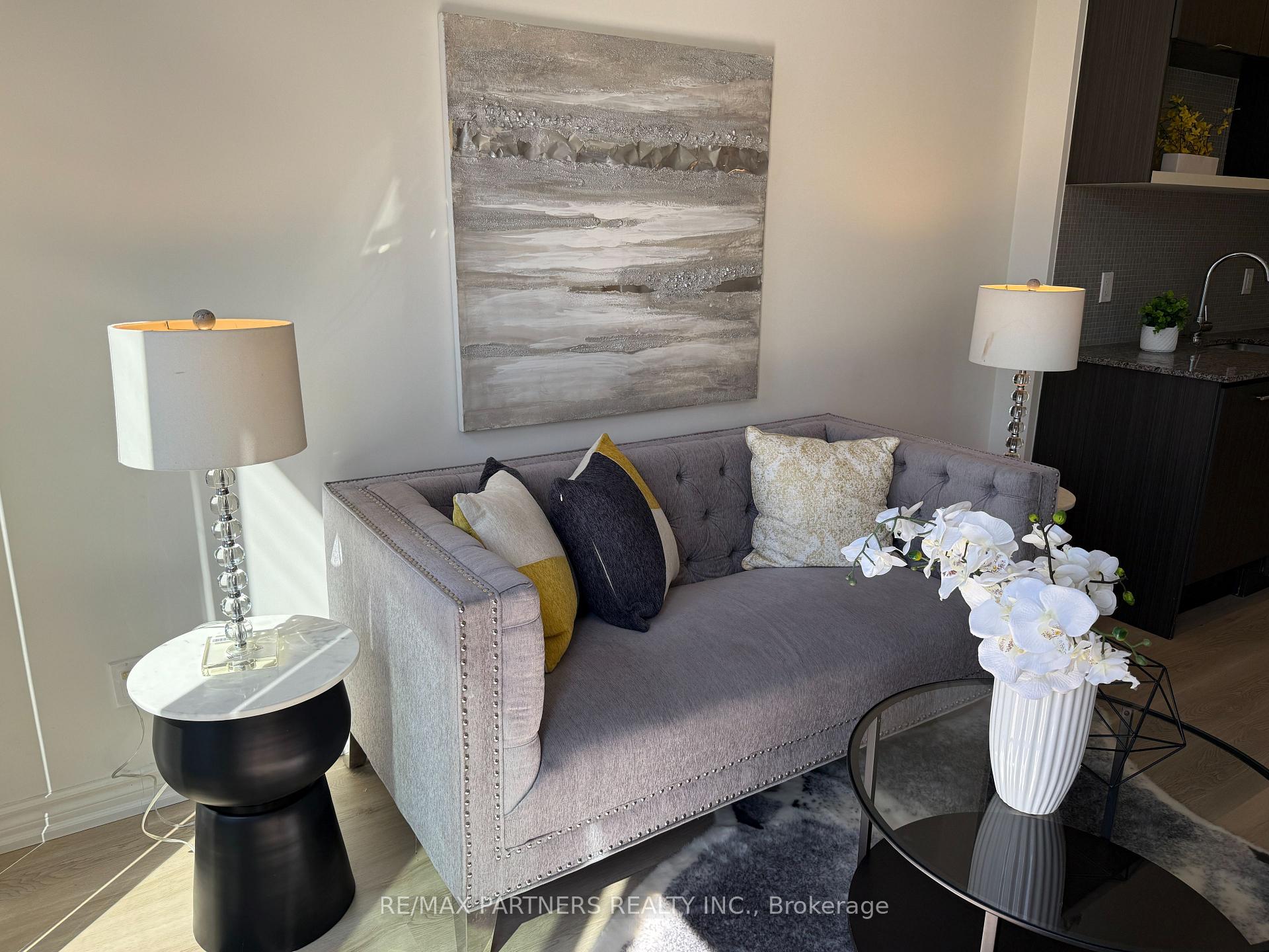 2 Bedrooms Condo at 435 Richmond, Toronto For sale