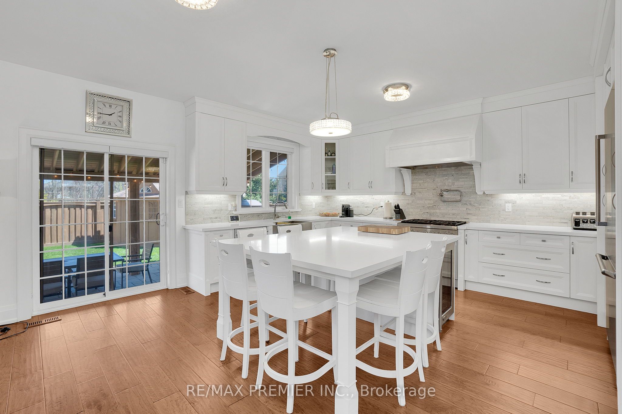116 Torrey Pines Road