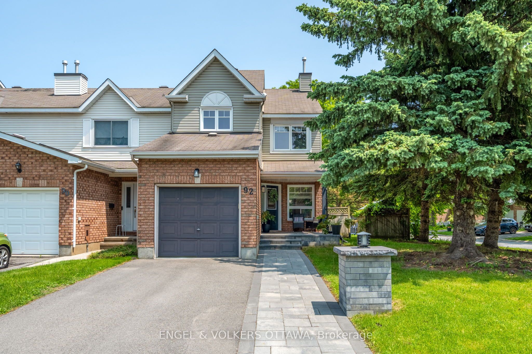 92 Markland Crescent
