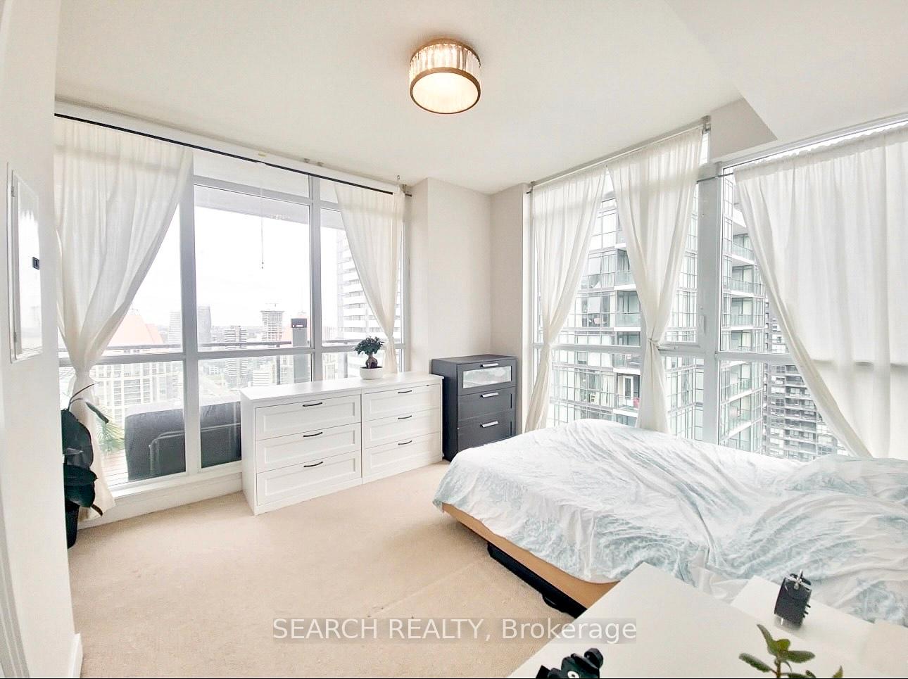 2 Bedrooms Condo at 4099 Brickstone, Mississauga For sale