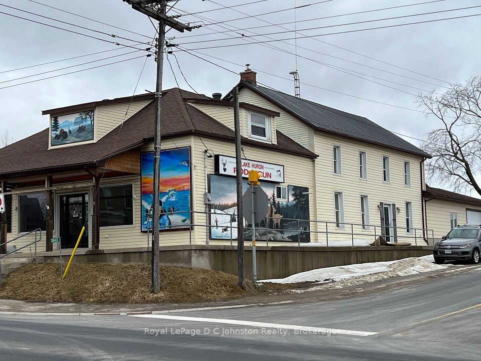 3643 Highway 21