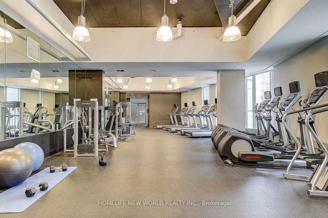 3 Bedrooms Condo at 90 Queens Wharf, Toronto For sale