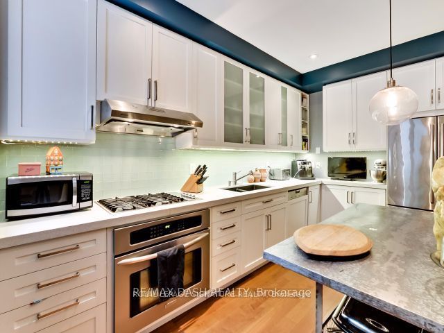 82 Robina Avenue