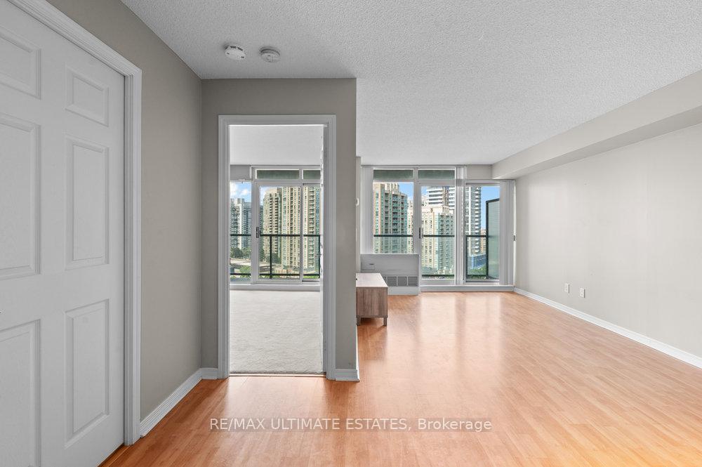 2 Bedrooms Condo at 5500 Yonge, Toronto For sale