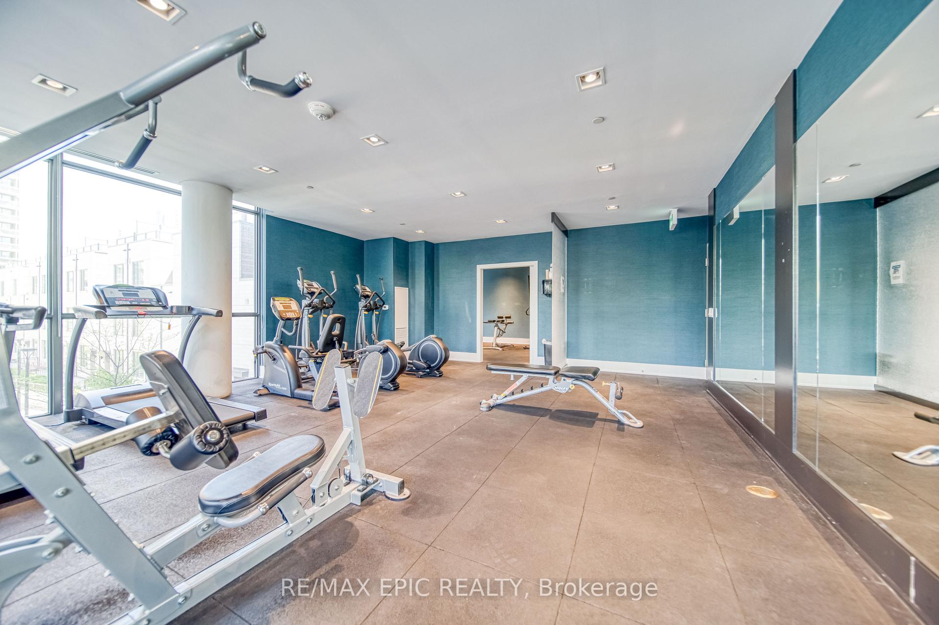 3 Bedrooms Condo at 165 Pears, Toronto For sale
