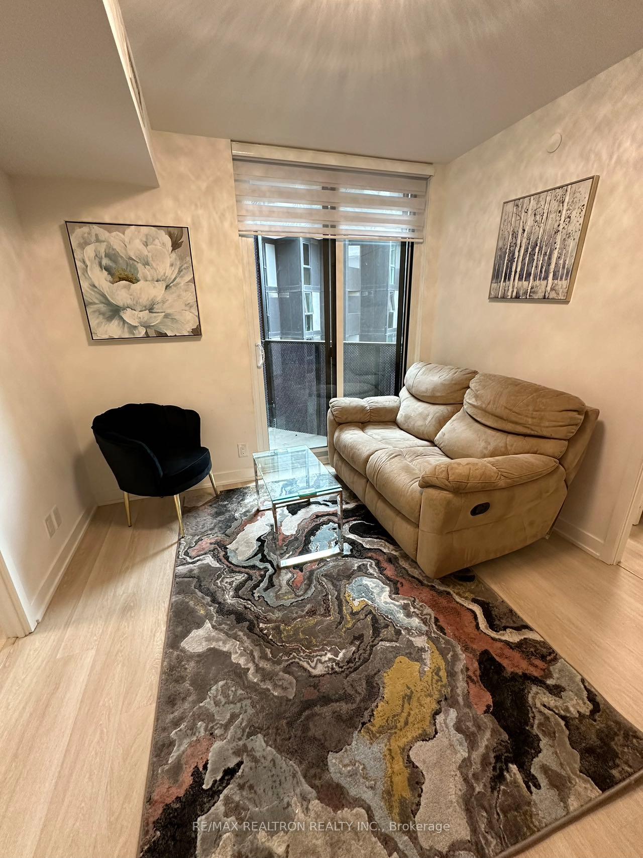 2 Bedrooms Condo at 30 Tretti,  Toronto For sale