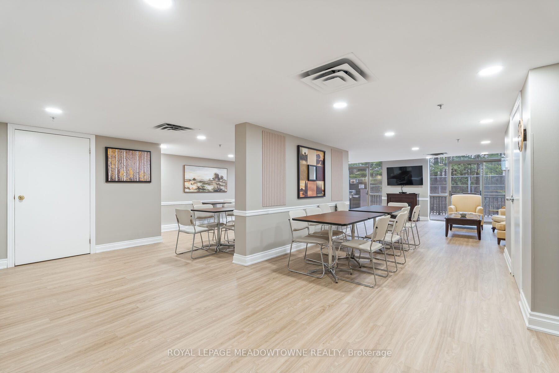 20 McFarlane Drive, #602