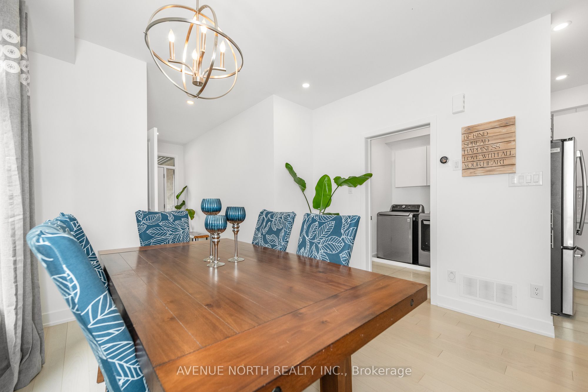 319 JOSHUA Street, OrleansConventGlenandArea, ON K1W 0N8