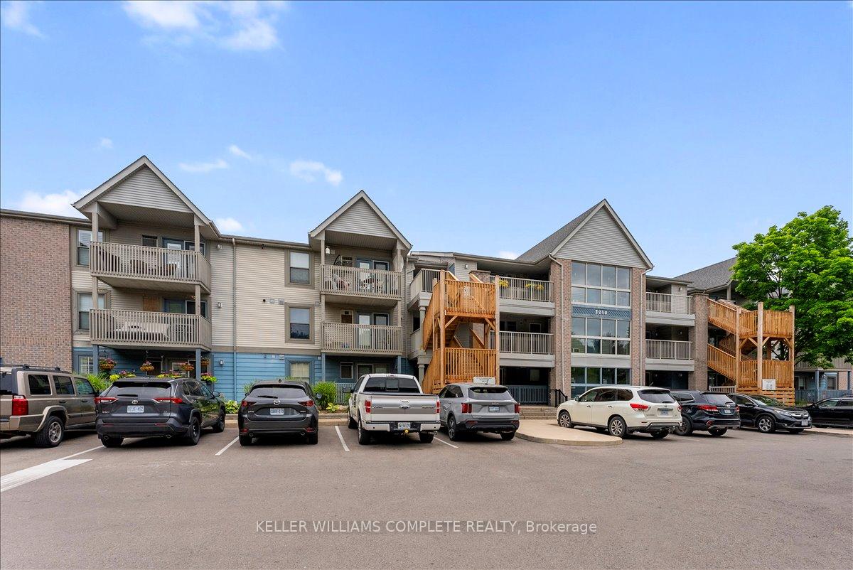 2 Bedrooms Condo at 2010 CLEAVER,  Burlington For sale