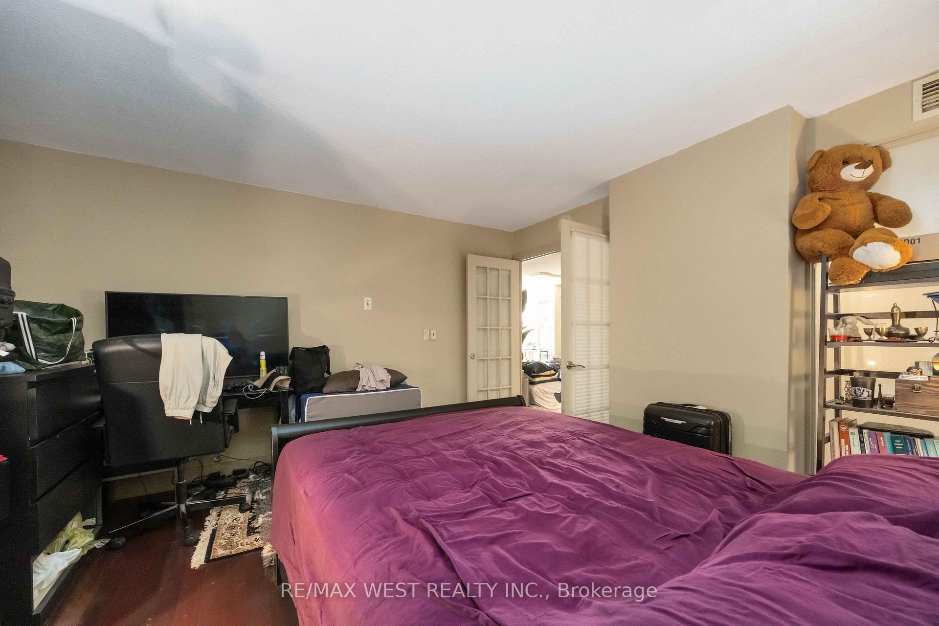 1 Bedroom Condo at 2737 Keele, Toronto For sale
