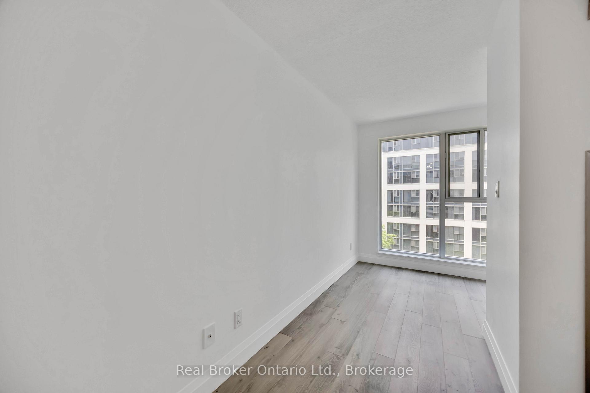 2 Bedrooms Condo at 222 The Esplanade, Toronto For sale