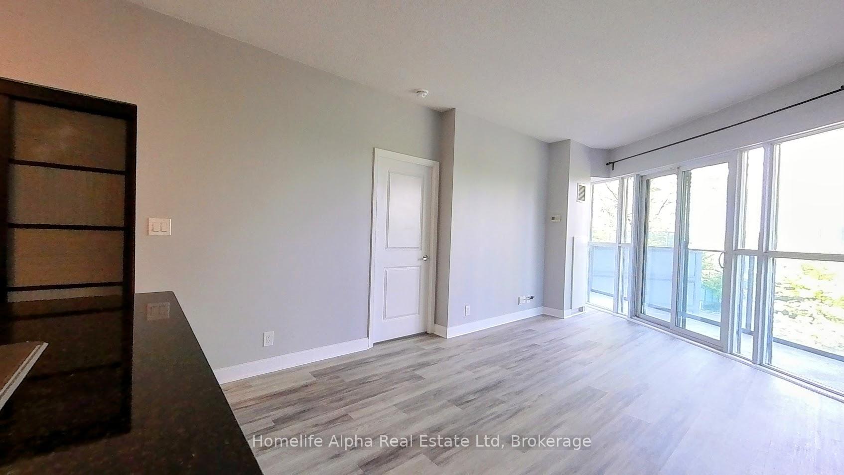 2 Bedrooms Condo at 60 Absolute, Mississauga For sale