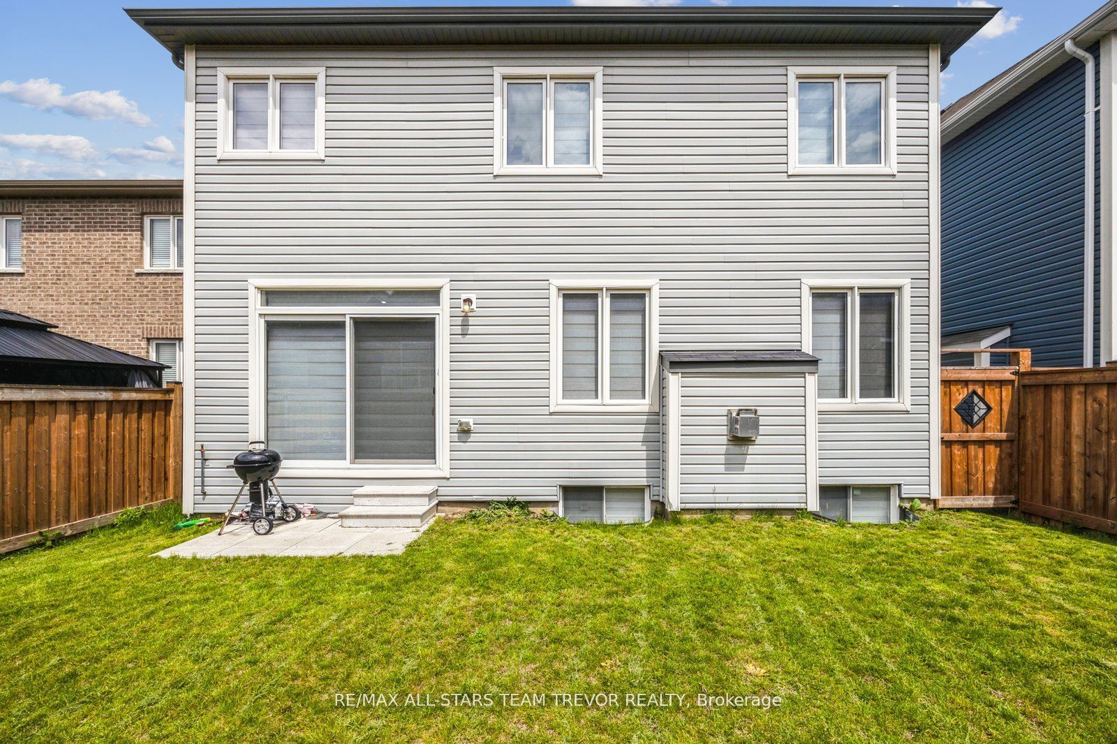 83 Kingknoll Crescent