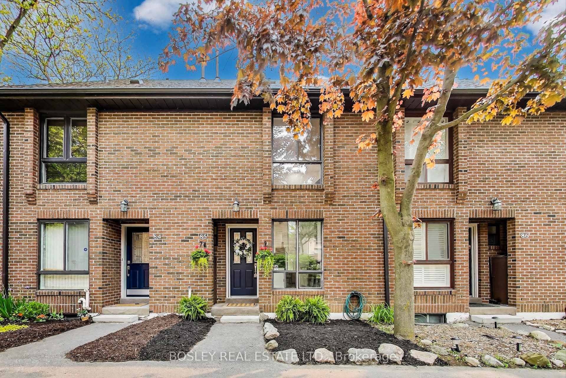3 Bedrooms Condo at 26 Livingston, Toronto For sale
