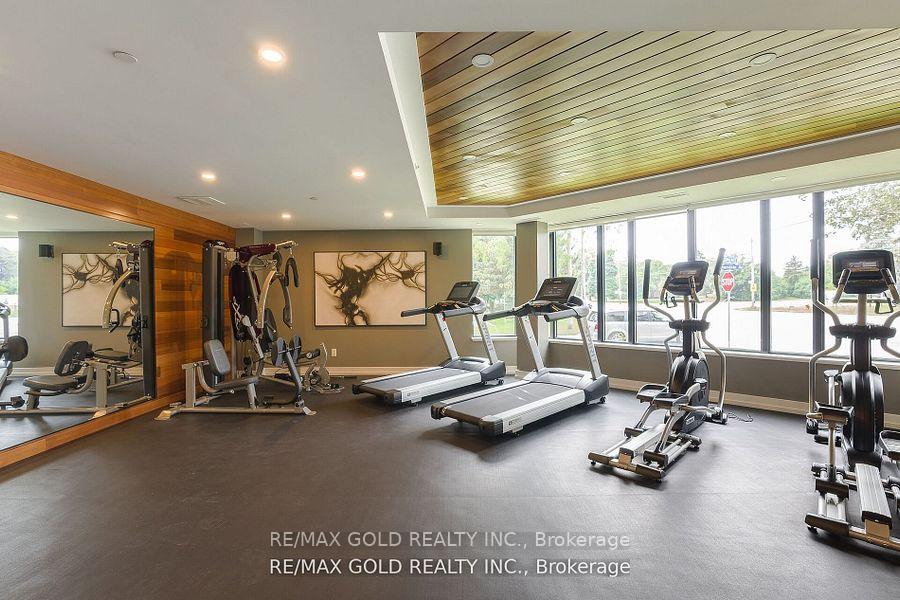 2 Bedrooms Condo at 320 Plains,  Burlington For sale