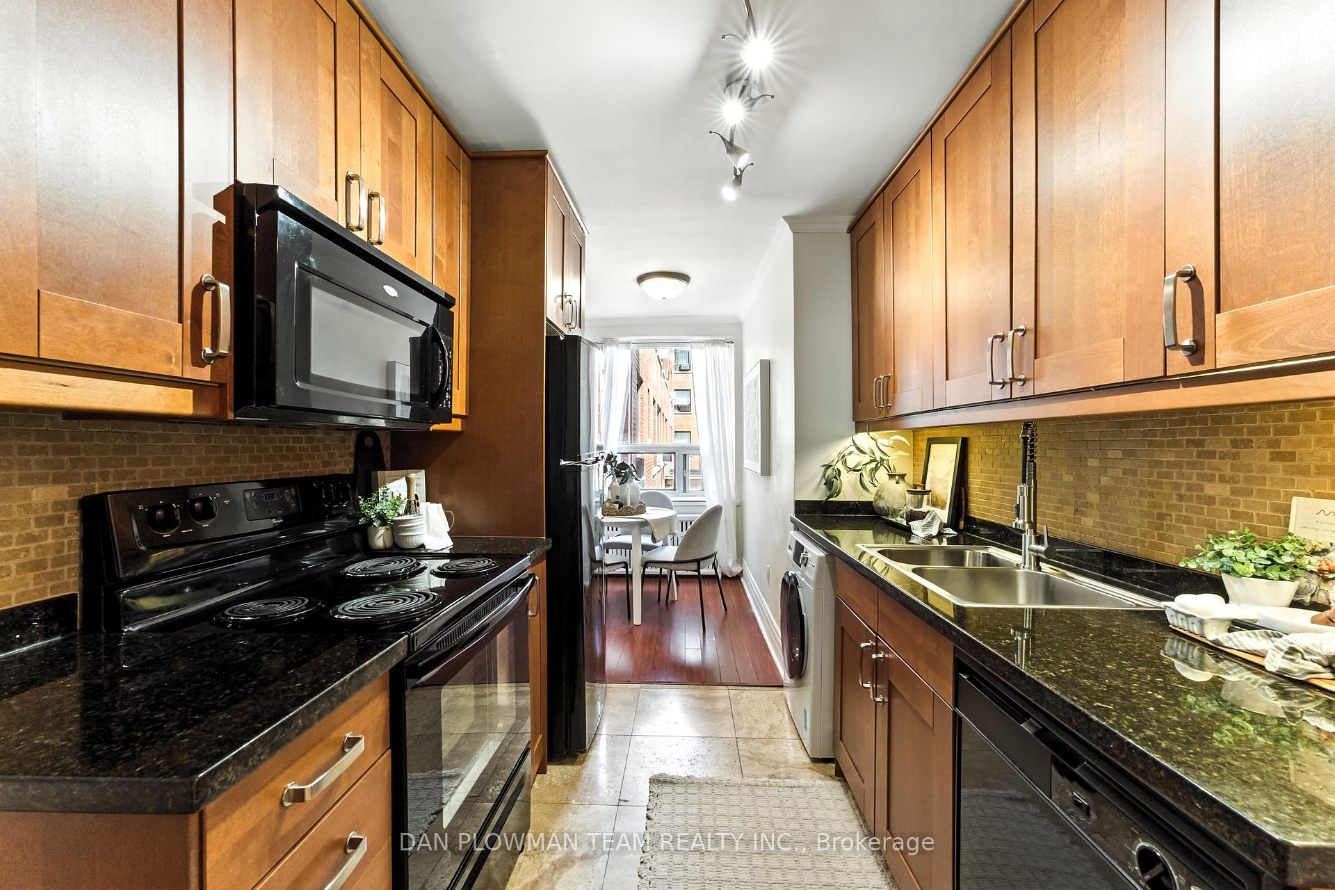 1 Bedroom Co-op at 2550 Bathurst, Toronto For sale
