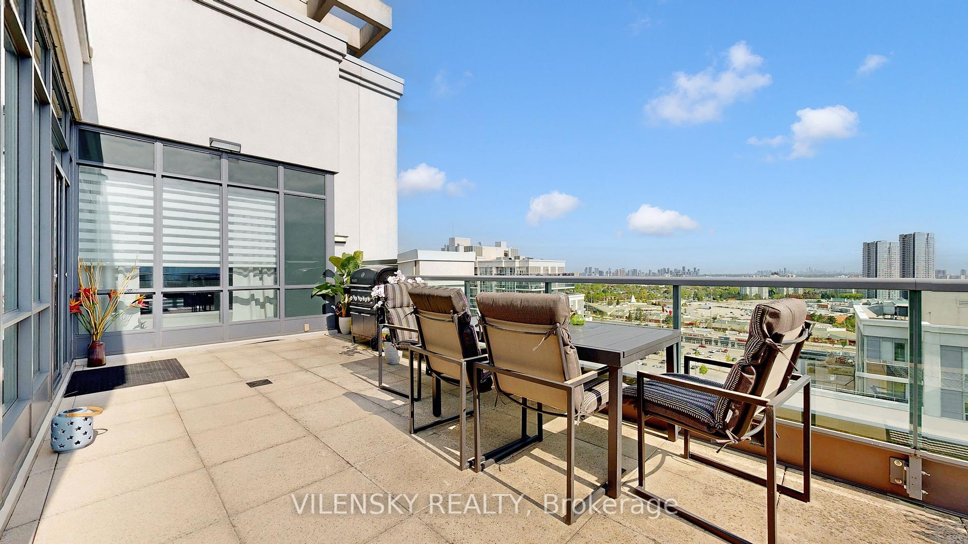 3 Bedrooms Condo at 20 North Park, Vaughan For sale