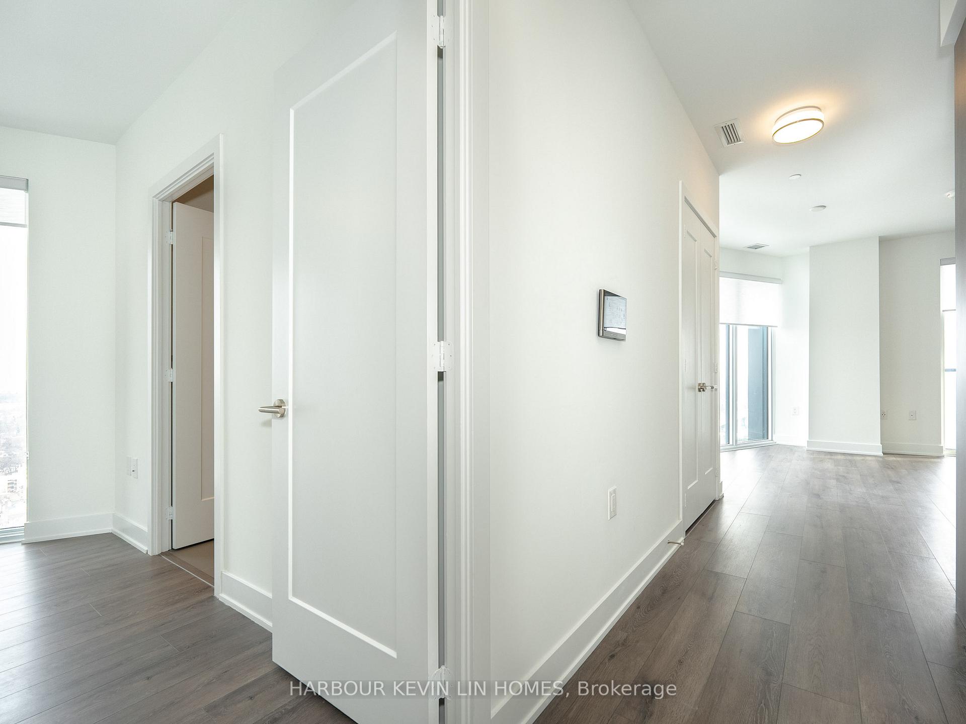2 Bedrooms Condo at 575 Bloor, Toronto For sale