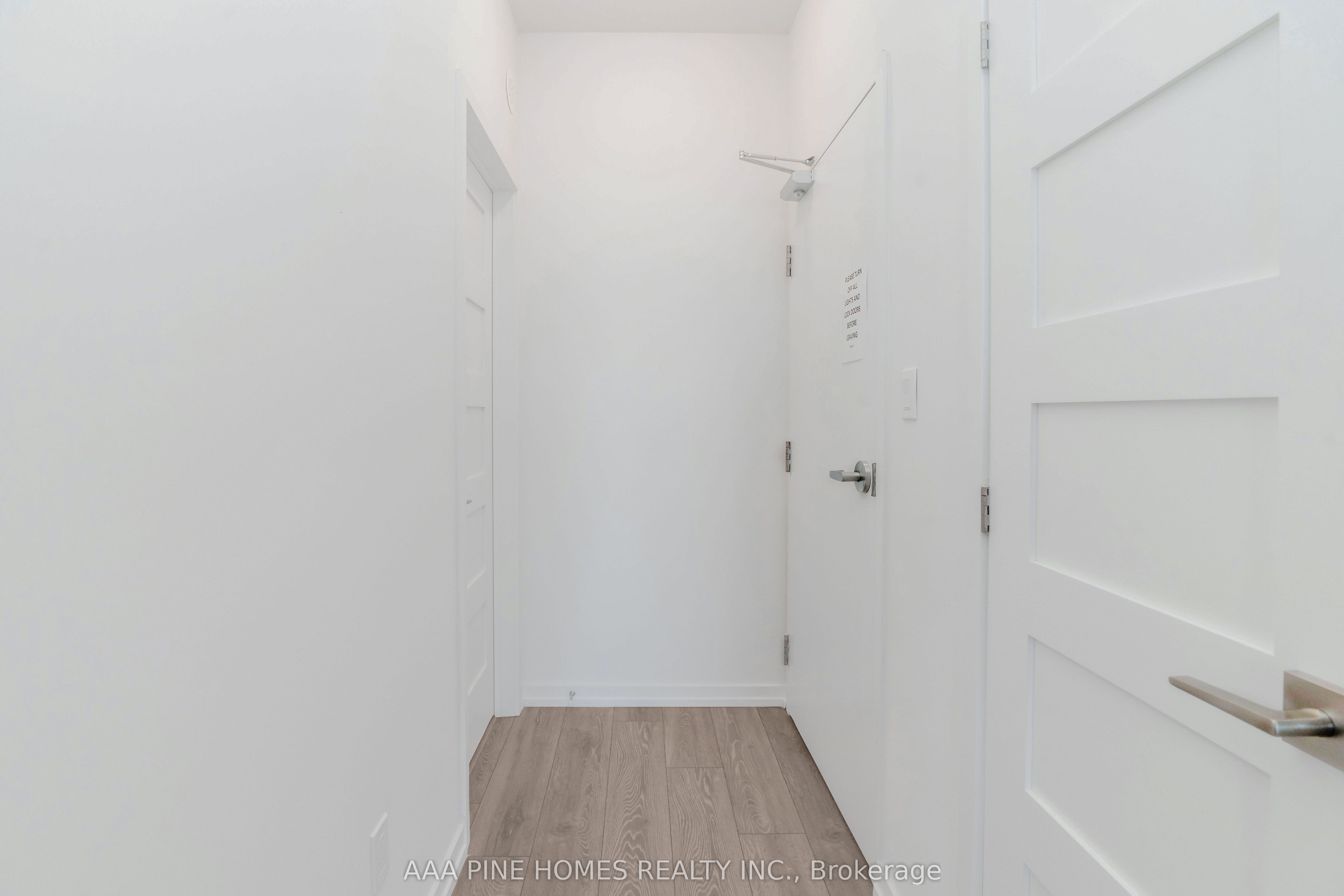 20 Lytham Green Circle, ##4