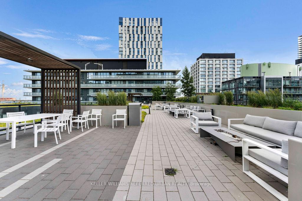 3 Bedrooms Condo at 35 Rolling Mills, Toronto For sale