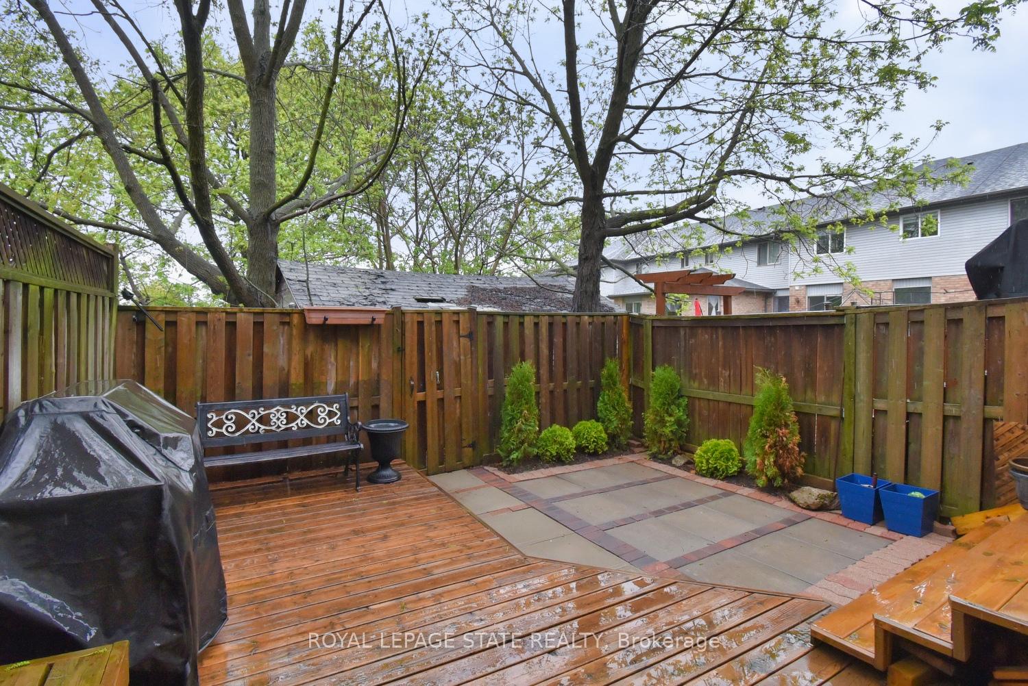 3 Bedrooms Condo at 565 Rymal, Hamilton For sale