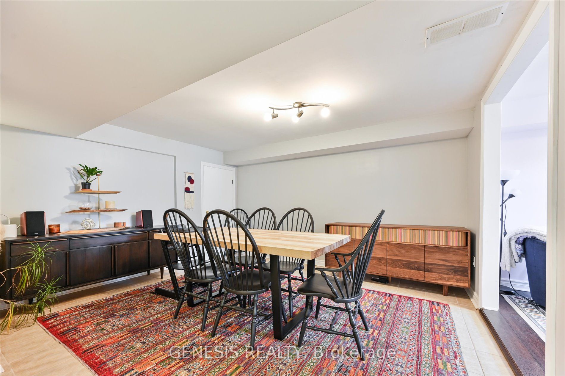 455 Caledonia Road