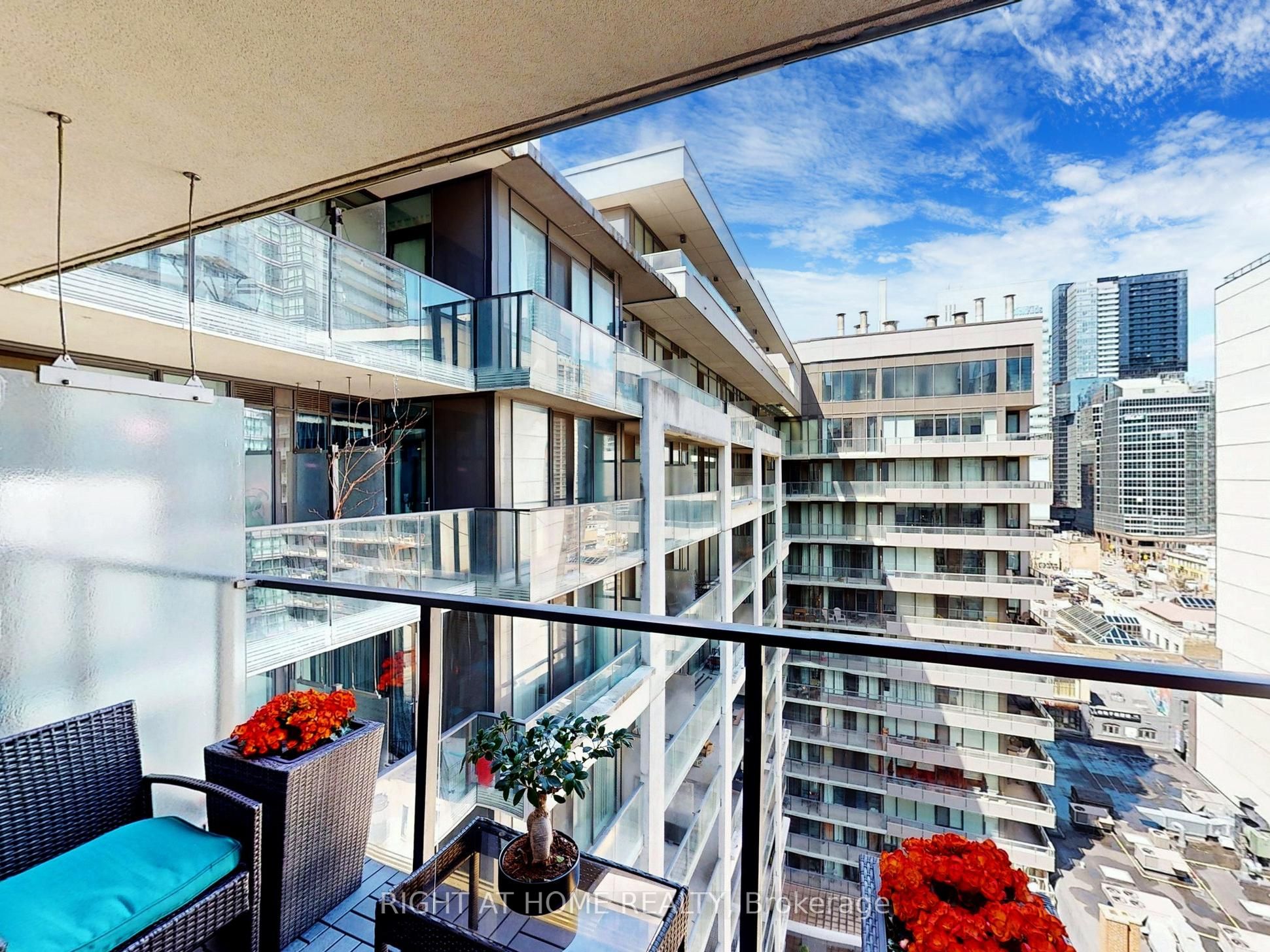 111 Elizabeth Street, #1702