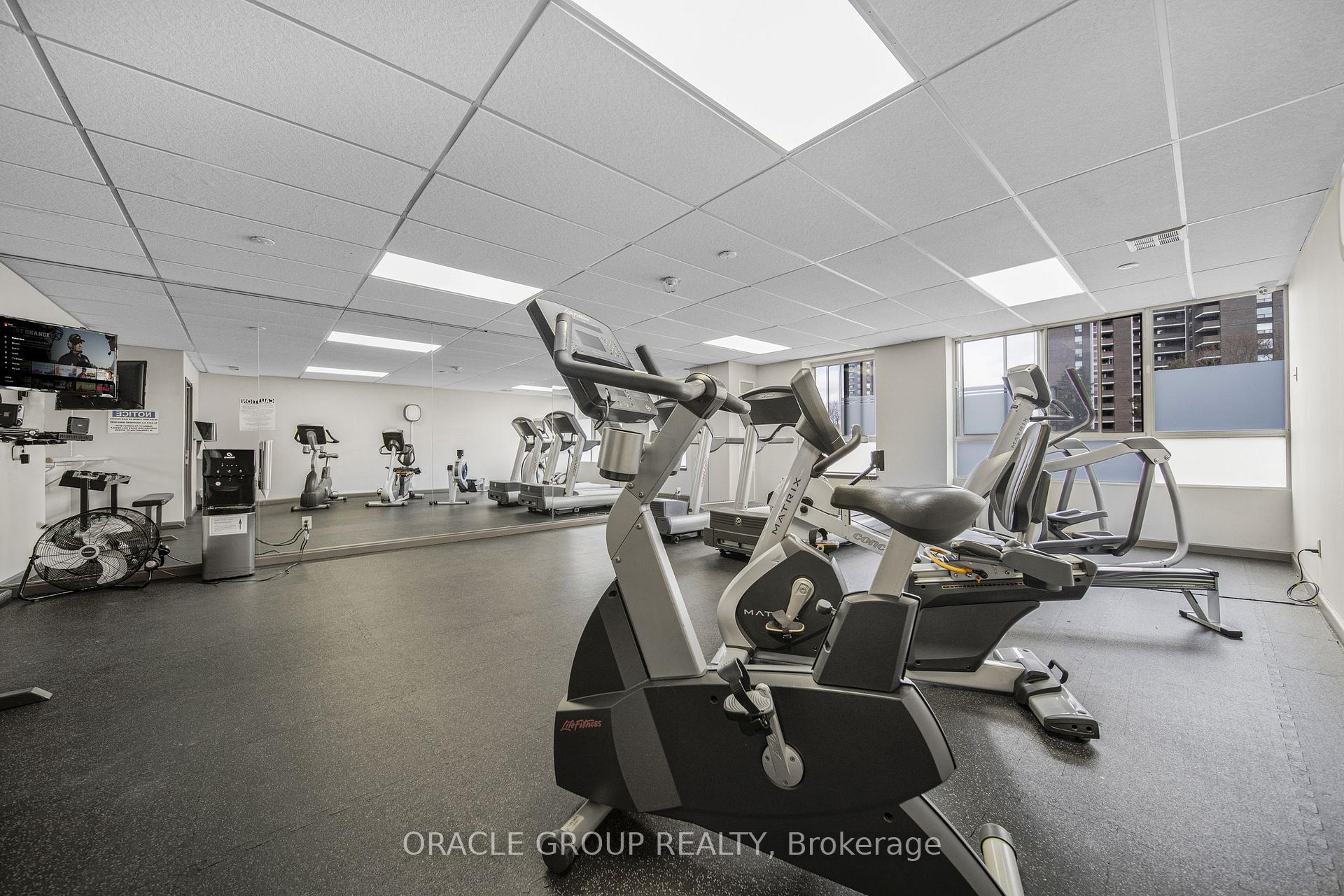 1 Bedroom Condo at 1485 Lakeshore,  Mississauga For sale