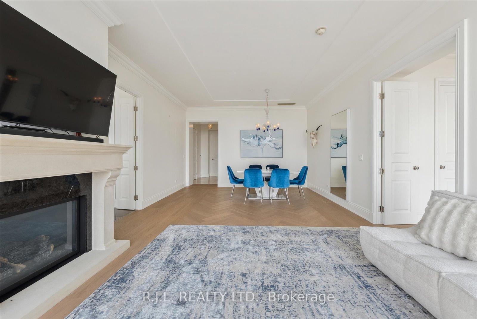1 Bedroom Condo at 183 Wellington, Toronto For sale