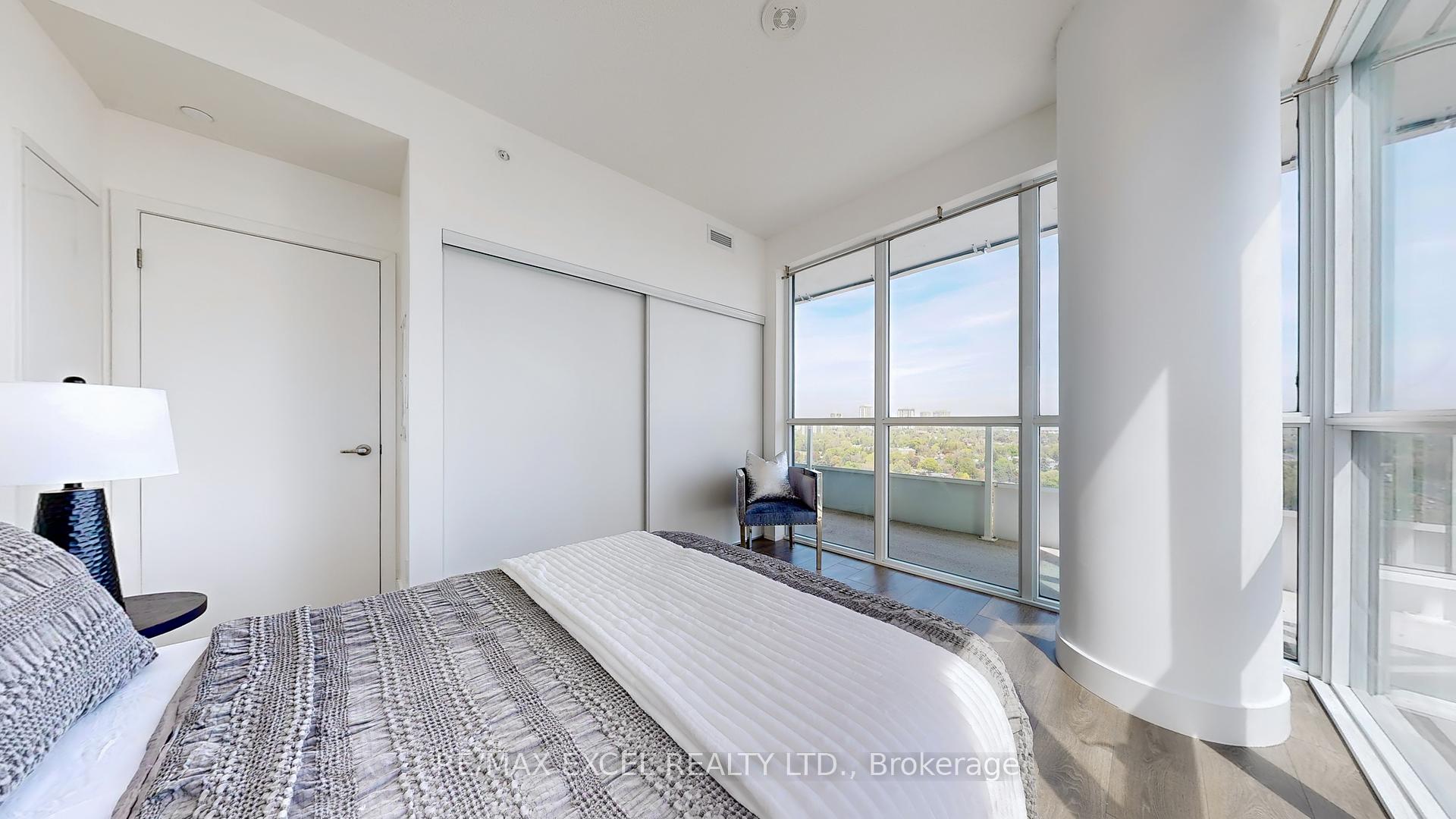 2 Bedrooms Condo at 180 Fairview Mall, Toronto For sale