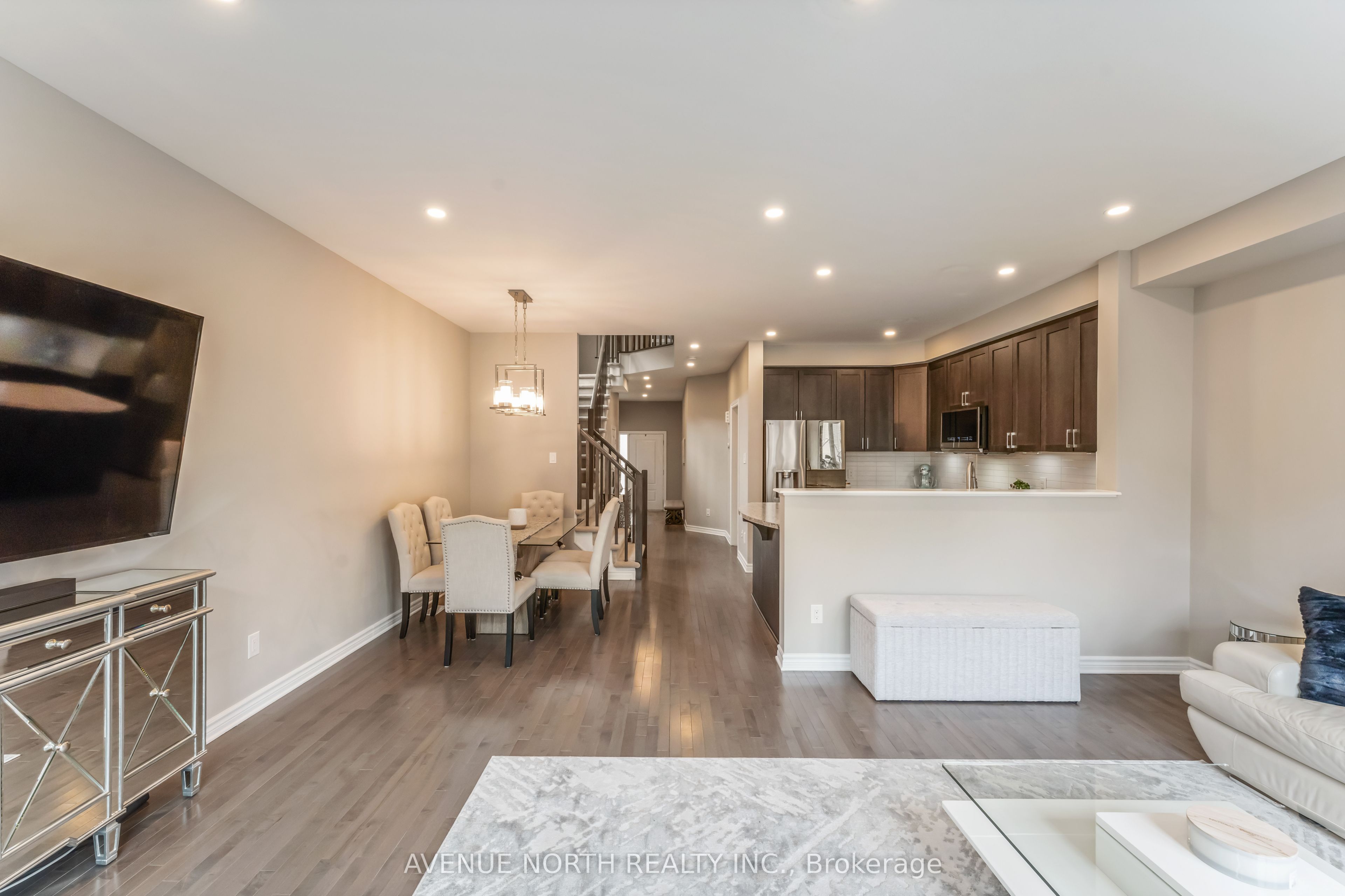 607 Willowmere Way, BlossomParkAirportandArea, ON K1T 0K2