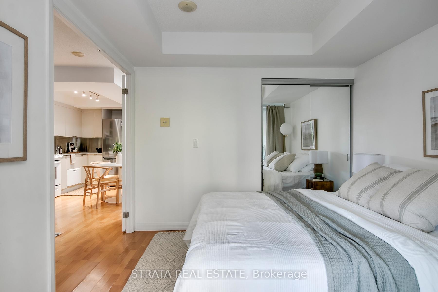 1 Bedroom Condo at 111 Elizabeth, Toronto For sale