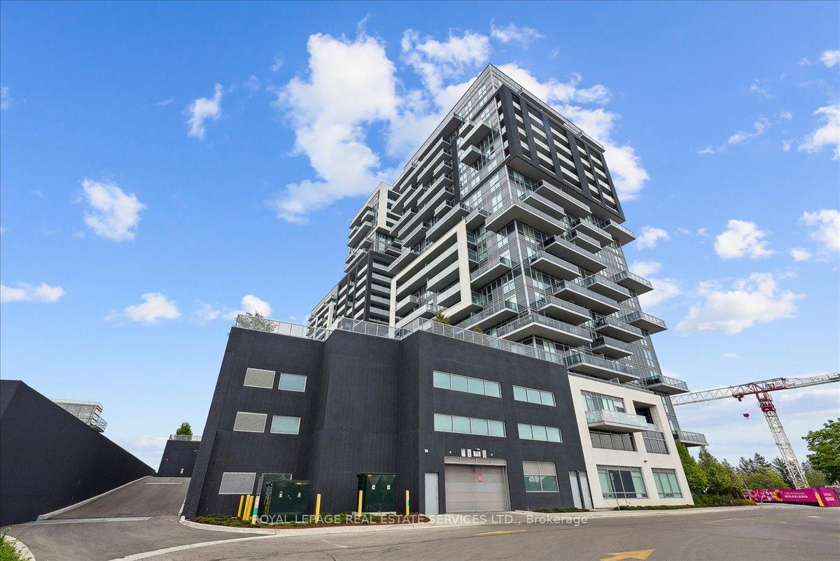 2 Bedrooms Condo at 2081 Fairview, Burlington For sale