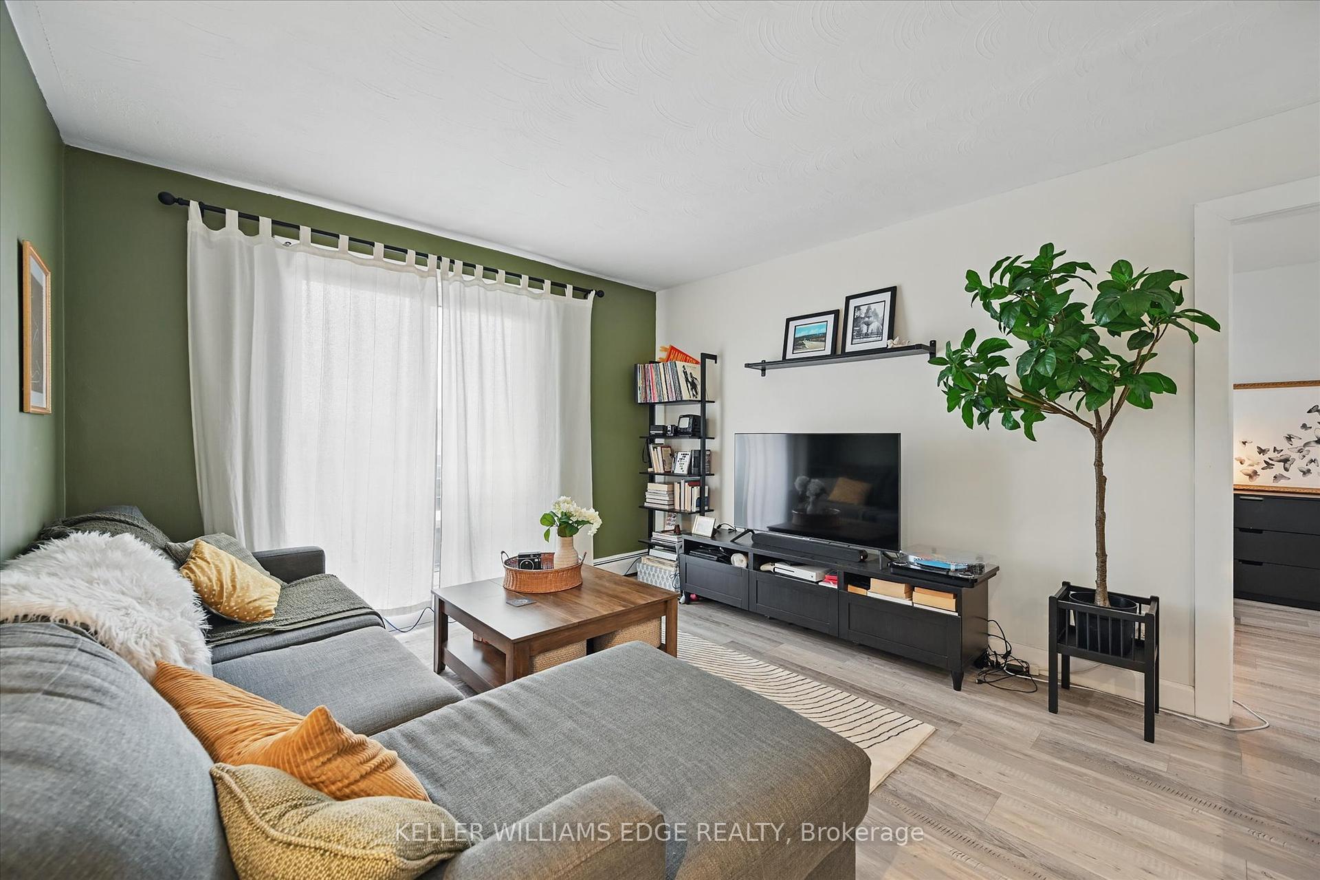 1 Bedroom Condo at 2373 King, Hamilton For sale