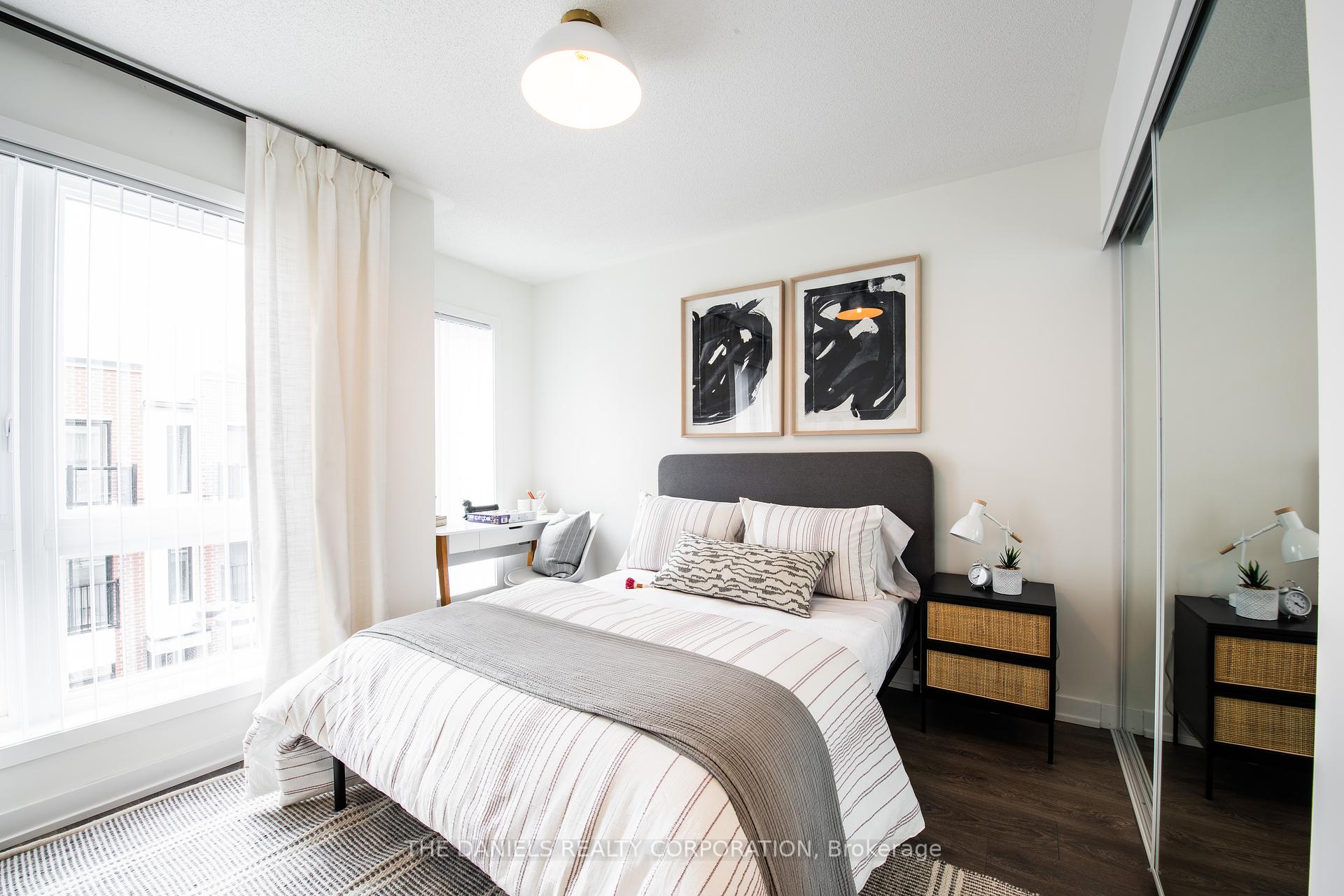 2 Bedrooms Condo at 140 Canon Jackson Dr,  Toronto For sale