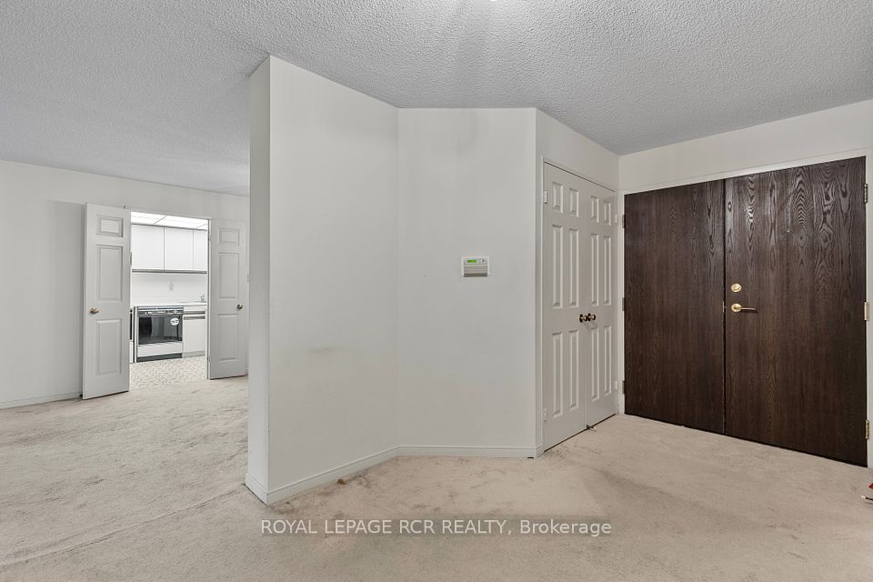 #603 - 195 St Patrick Street, Toronto, ON M5T 2Y8