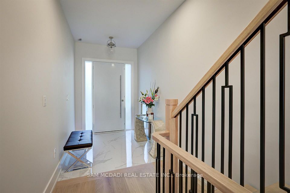 177 Aldercrest Road, Toronto, ON M8W 4J2