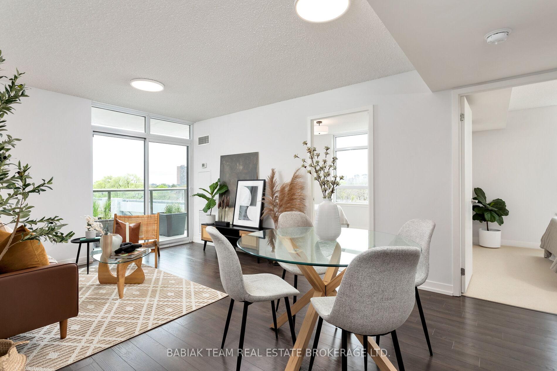 3 Bedrooms Condo at 816 Lansdowne, Toronto For sale