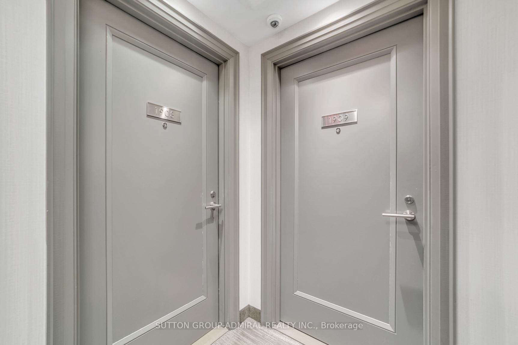 Condo at 155 YORKVILLE, Toronto For sale