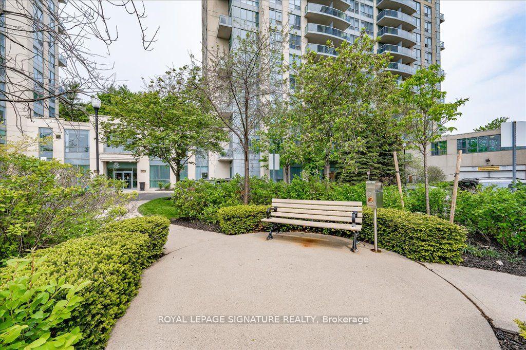 1 Bedroom Condo at 2545 Erin Centre, Mississauga For sale