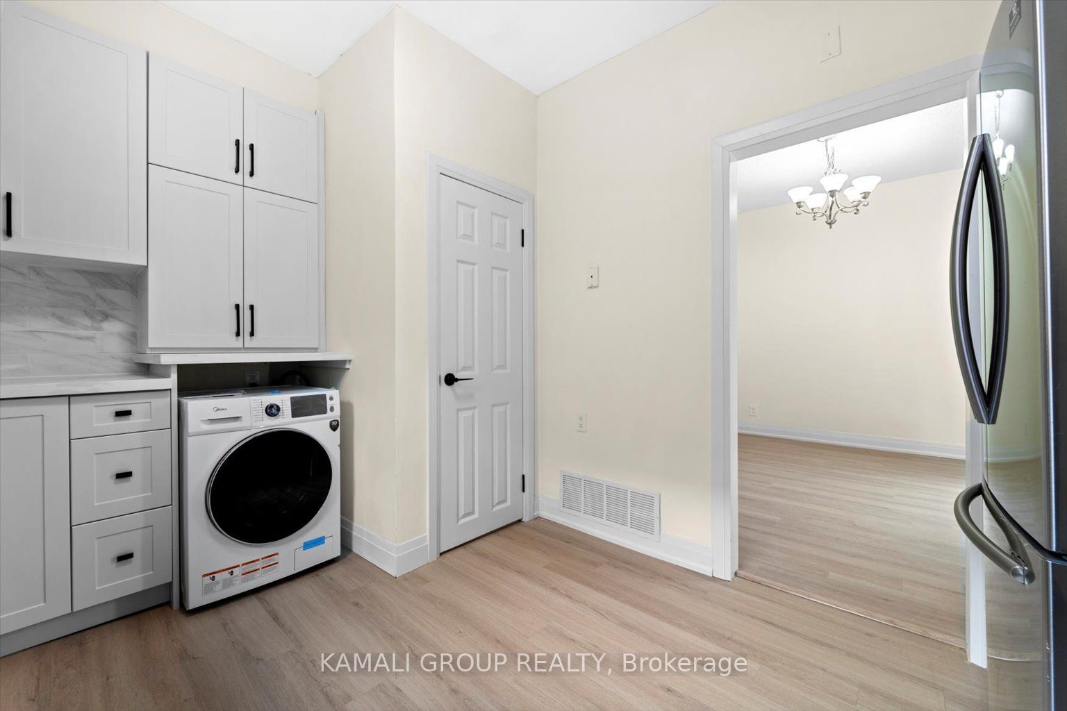 254 Bruce Street, #Main