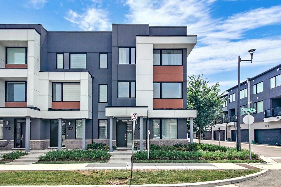 Property at 106 Huguenot Road, Oakville, ON L6H 0X5