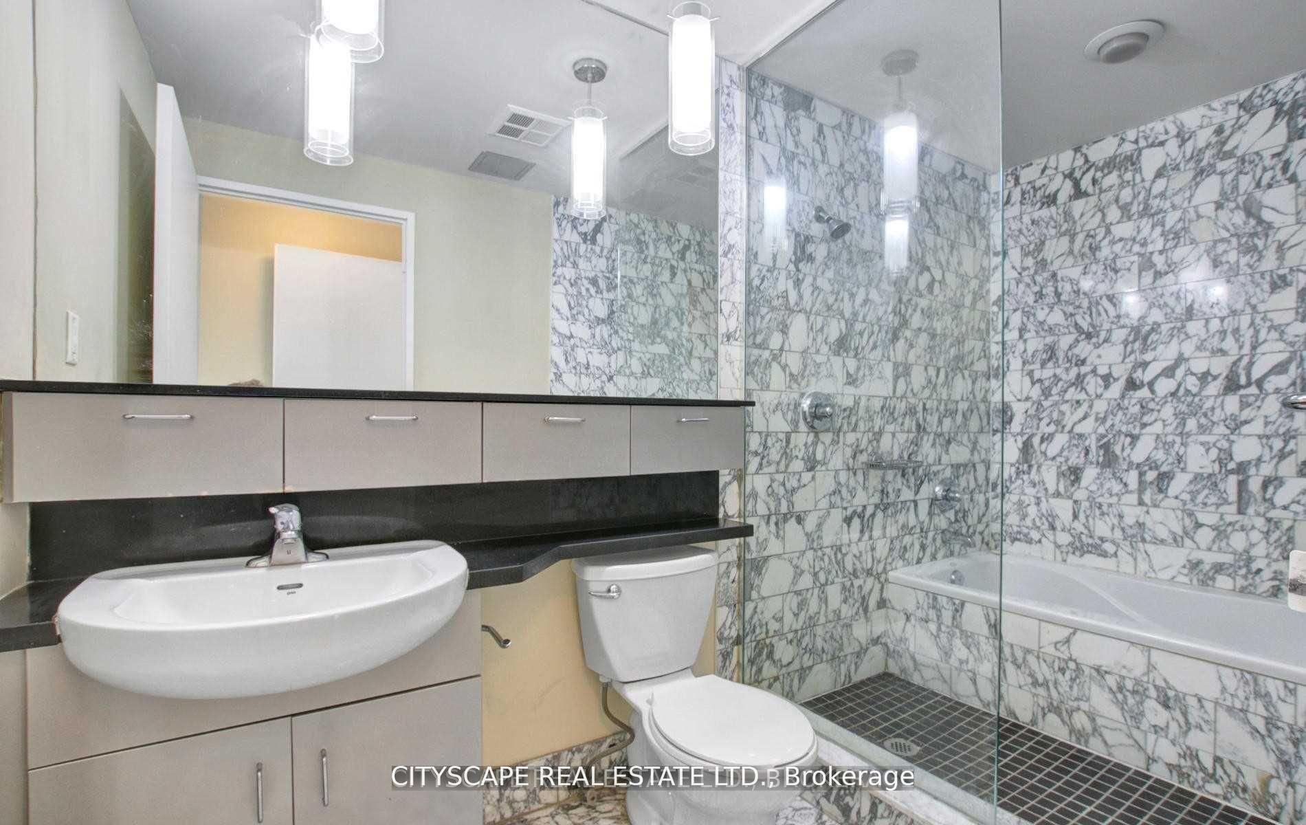 70 Alexander Street, #802