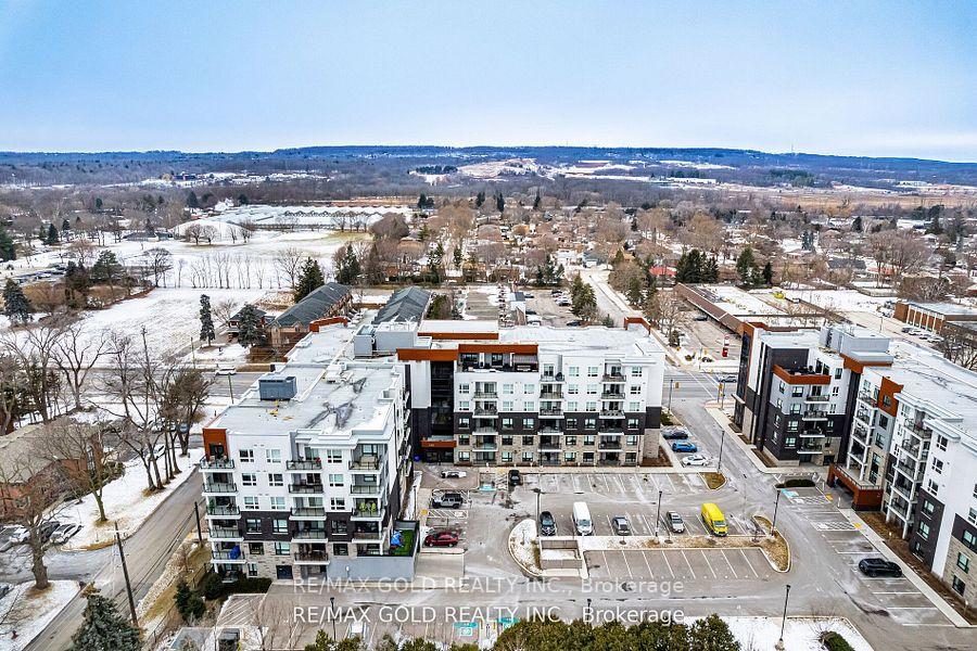 2 Bedrooms Condo at 320 Plains,  Burlington For sale