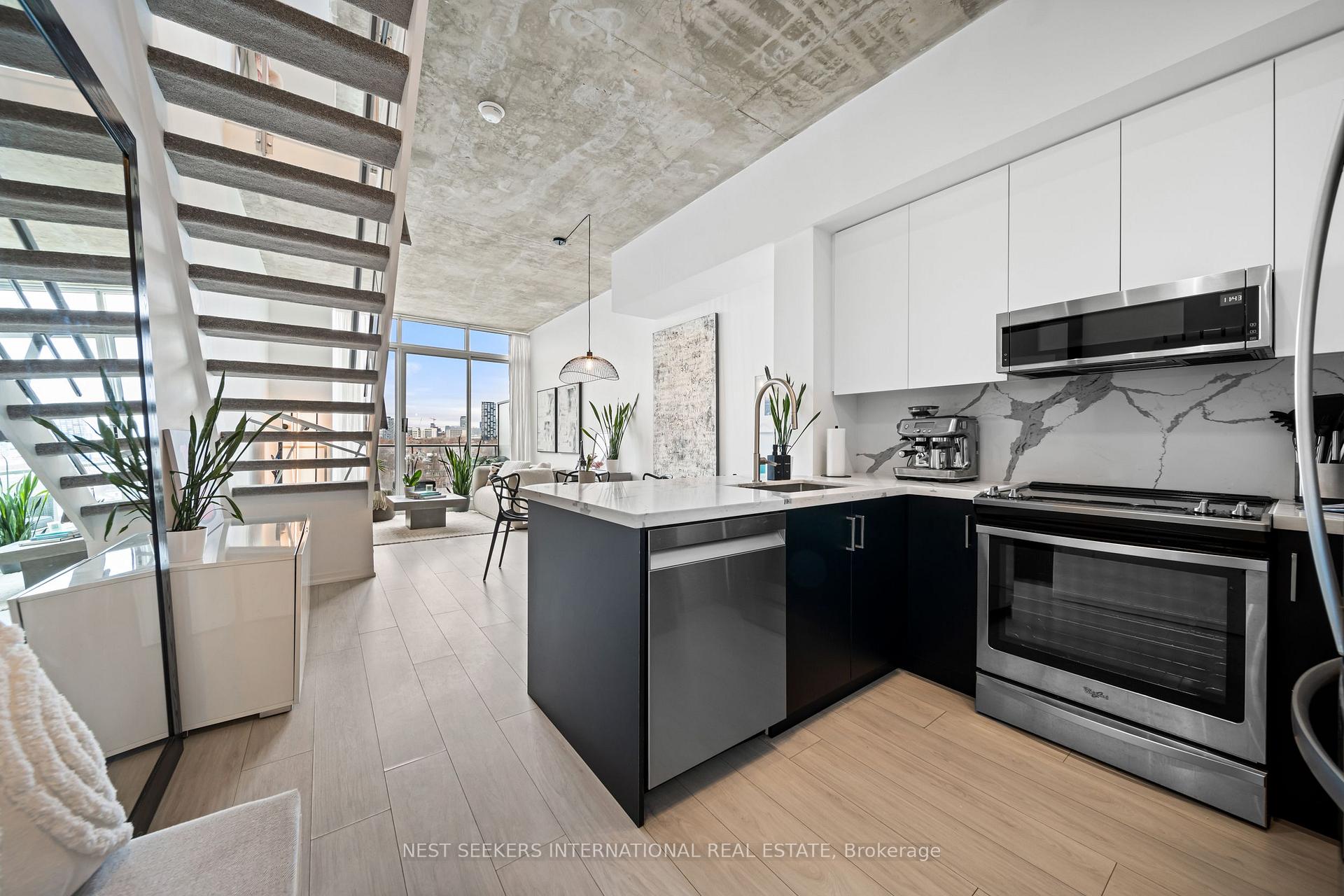 2 Bedrooms Condo at 388 Richmond, Toronto For sale